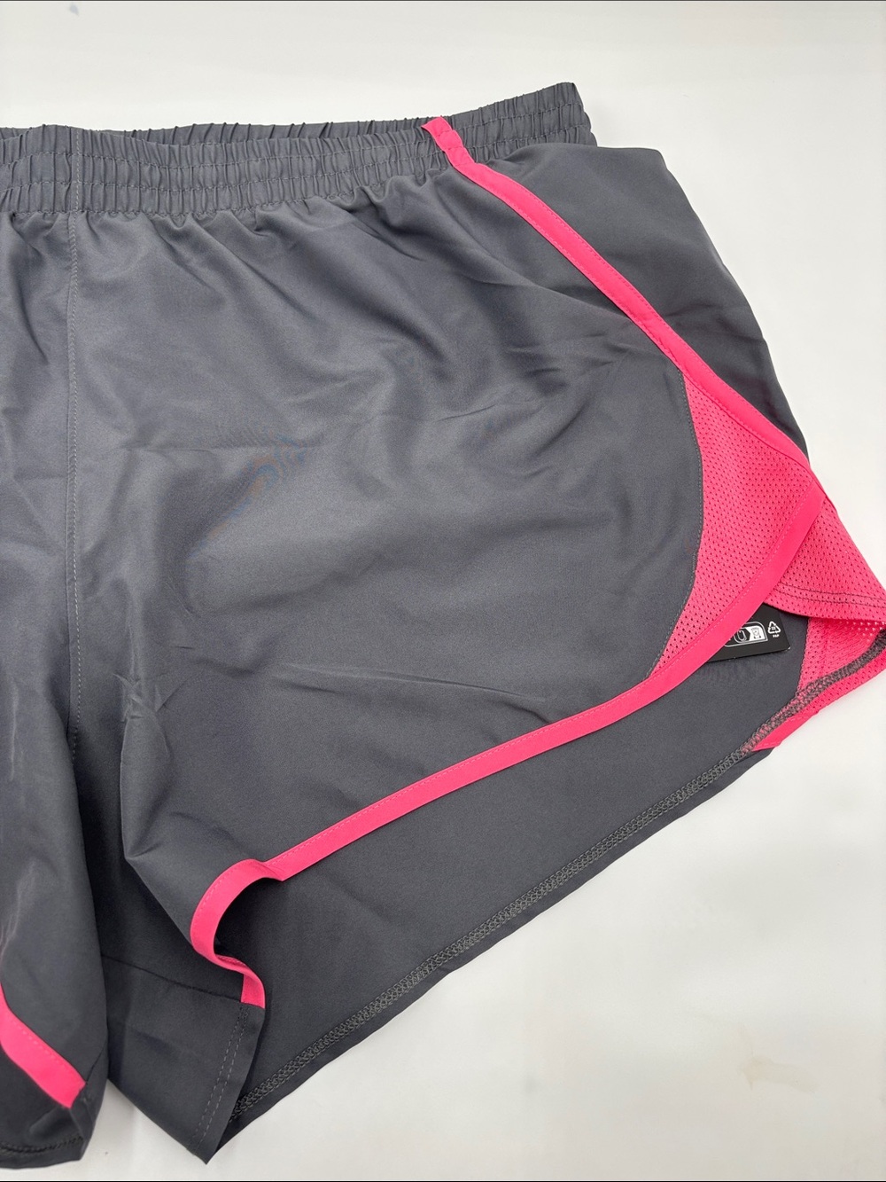 Under Armour Fly-By Shorts - Picture 2 of 7